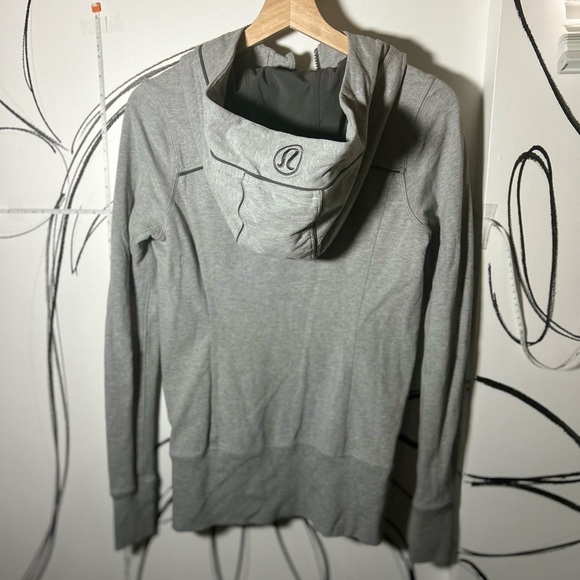 Lululemon Athletica Gray Live Simply Jacket with Hoodie + Pockets, Women’s 4 - Picture 8 of 14